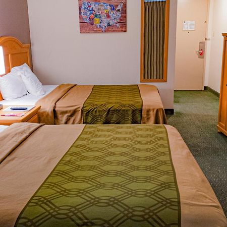 רולינס Econo Lodge מראה חיצוני תמונה