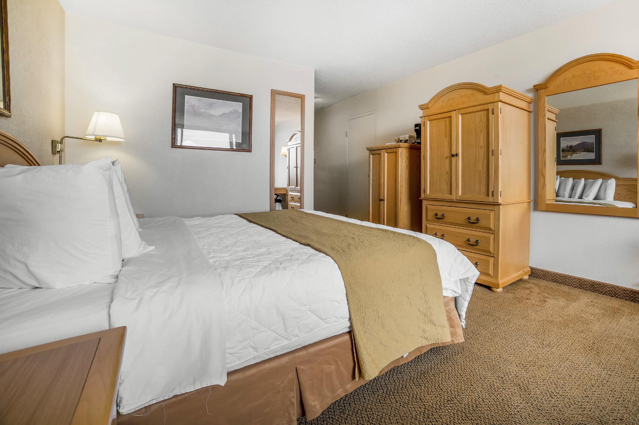 רולינס Econo Lodge מראה חיצוני תמונה